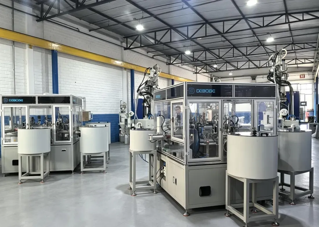 Downstream automatic assembly equipment for the molded insulation piercing connector components
